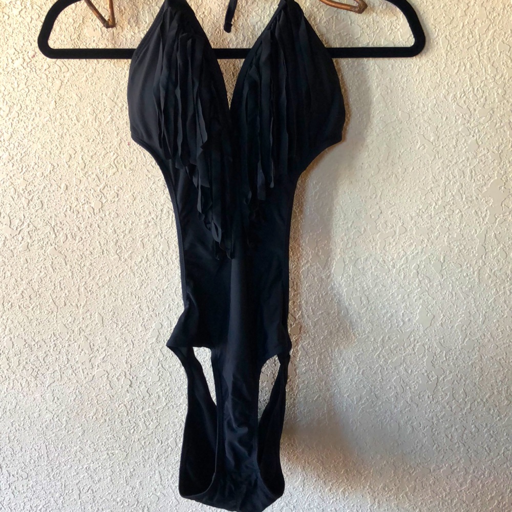 Bathing suit 🩱one piece